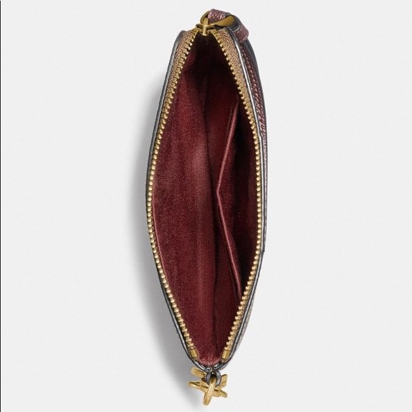 NWT🎁 Coach Boxed Corner Zip Wristlet w/ Charms - Picture 2 of 4